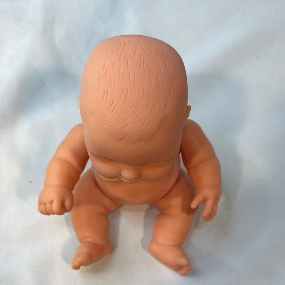 9" Baby Doll, Realistic, Caucasian Female Anatomically Correct Vinyl Blue Eyes - Picture 7 of 12
